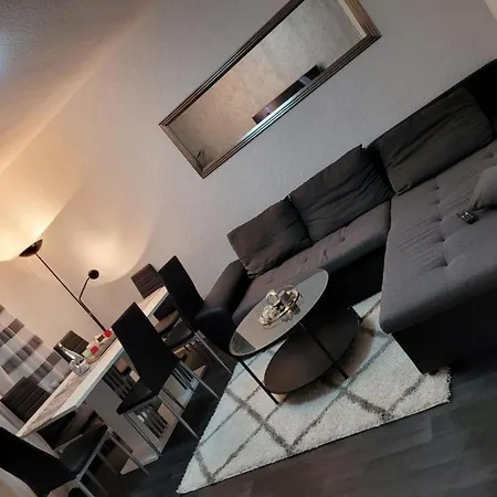 Schoene In Apartment